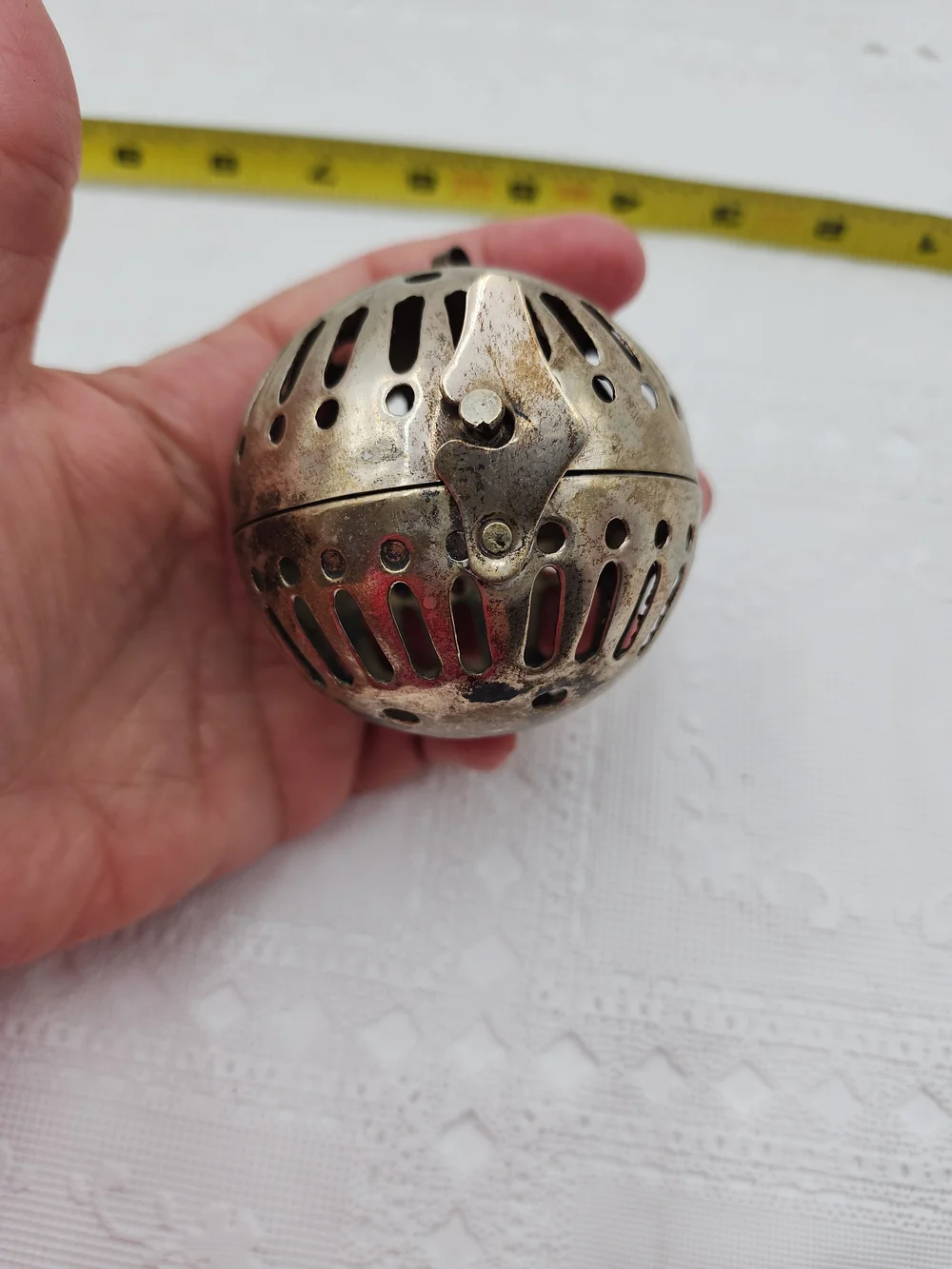 Vintage Metal  Hinged Pomander Potpourri Fragrance Diffuser Scent Ball